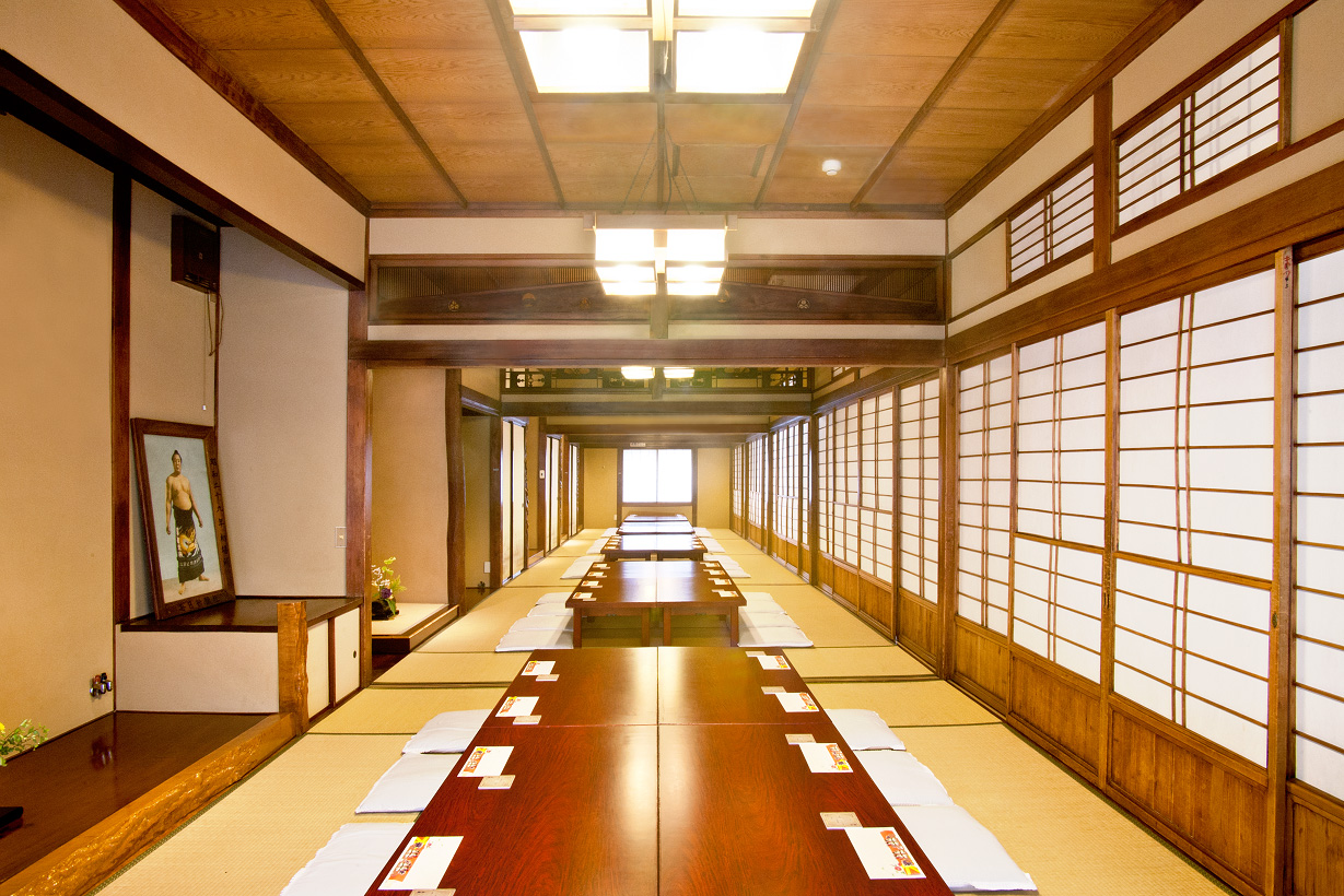 Main hall 2nd floor (5 adjoining rooms: Matsu, Take, Ume, Ran, and Kiri)